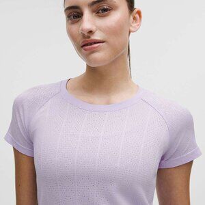 NWT Lululemon Swiftly  Tech Short Sleeve 2.0, 4, Herringbone Lavender Frost
